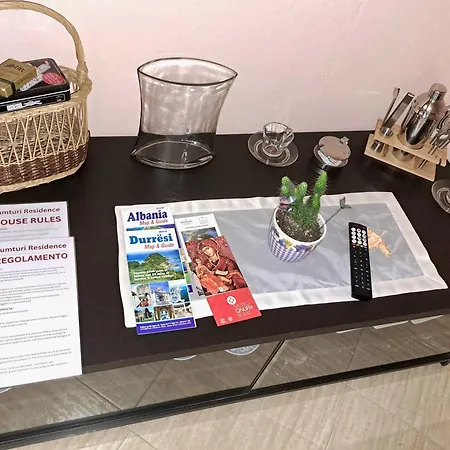 Residenza Lumturi דירה *