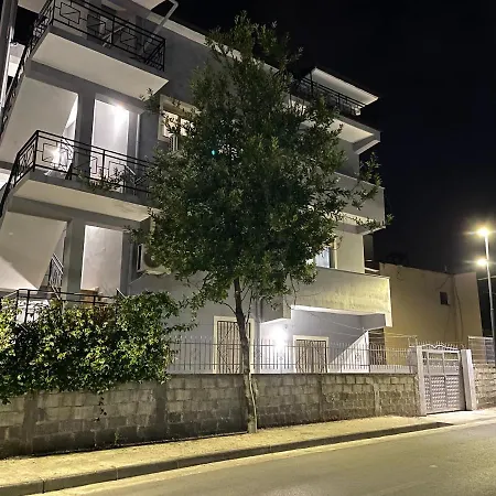 Apartmán Residenza Lumturi
