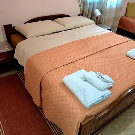 アパート Residenza Lumturi *